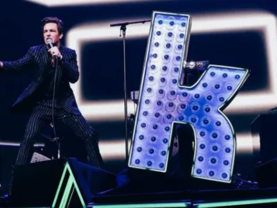 The Killers saat konser di 02 Arena London pada Rabu (10/7). (Foto : Instagram/@thekillers)