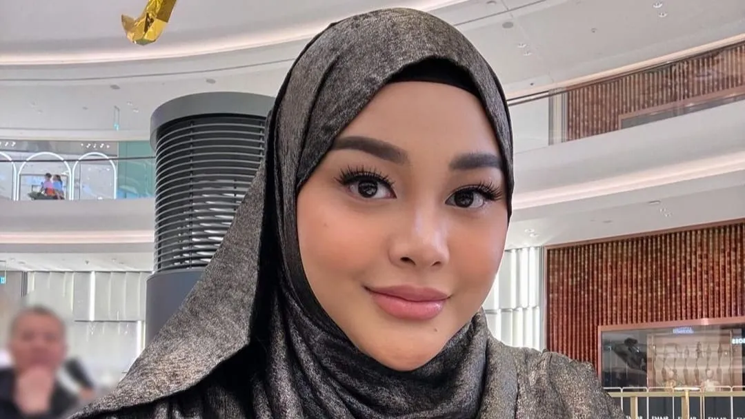 Bukan Disuruh Atta, Ini Alasan Aurel Hermansyah Berhijab