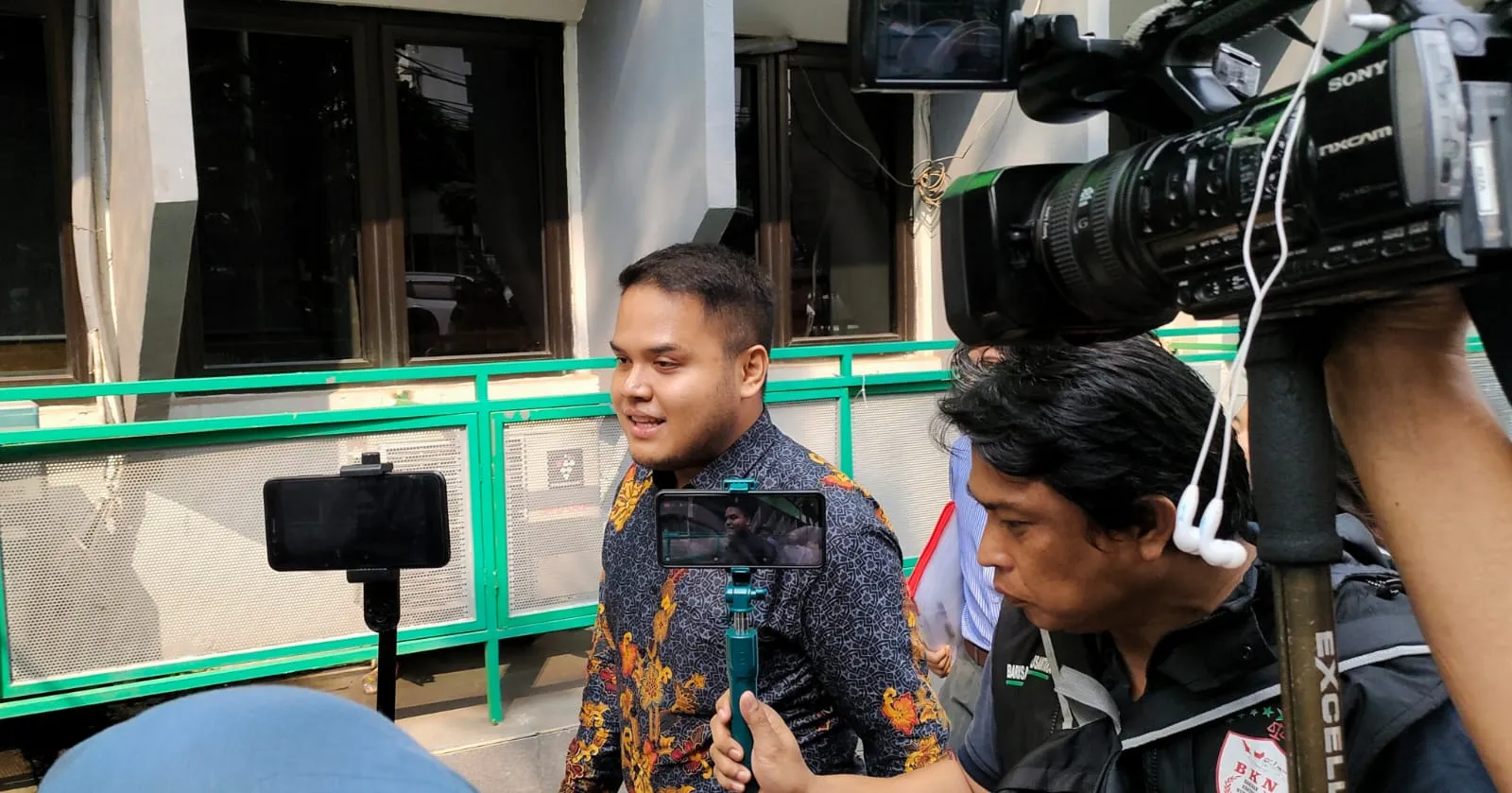 Tidak Ada Mediasi Antara Ruben dan Sarwendah, Mantap Cerai?
