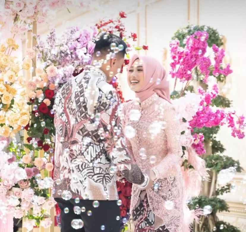 Crazy rich Sidoarjo lamaran. Foto : Instagram/daffanabiilah