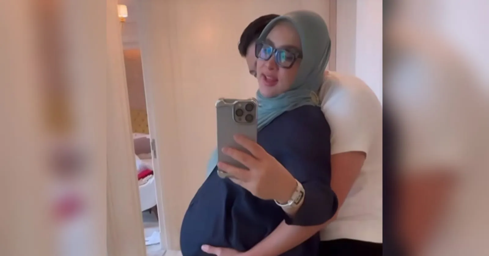 Reino Barack Makin Manjakan Syahrini Jelang Lahiran