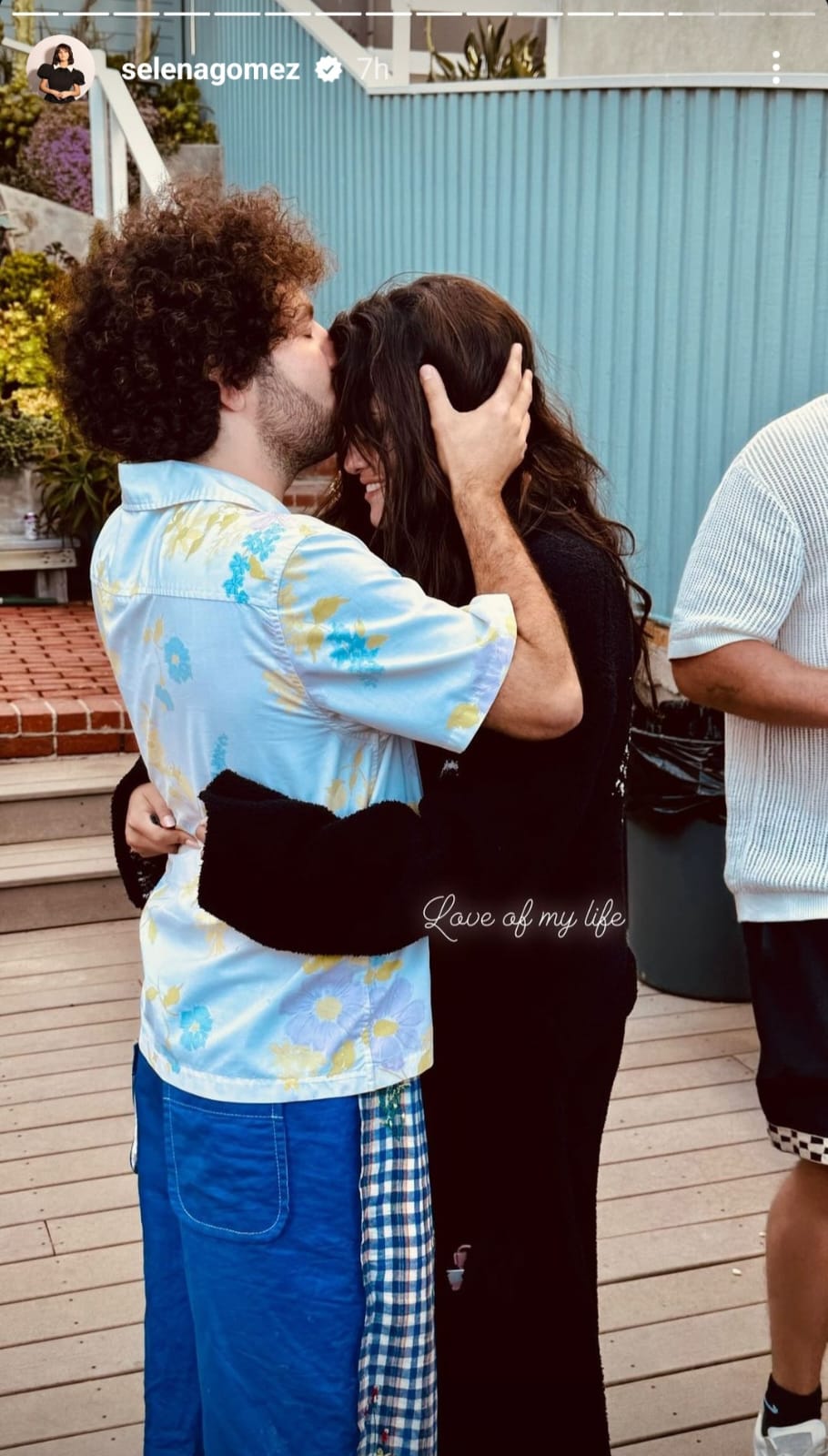 Unggahan Selena Gomez perlihatkan kemesraan dengan Benny Blanco. Foto: Dok. Instagram @selenagomez