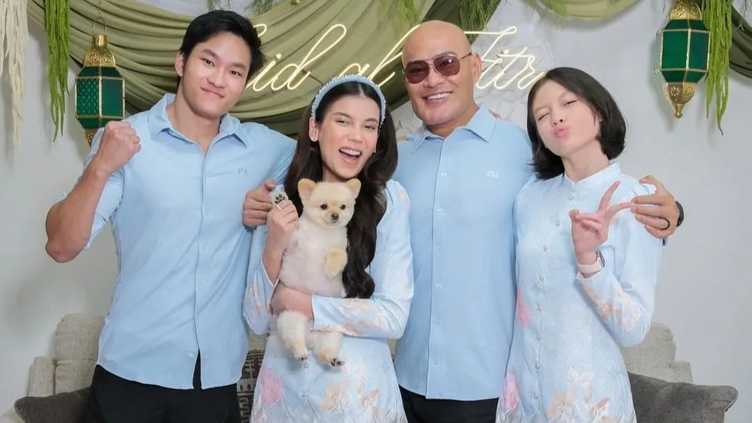 Deddy Corbuzier Bangga, Anak dan Istrinya Diterima Kuliah di UI