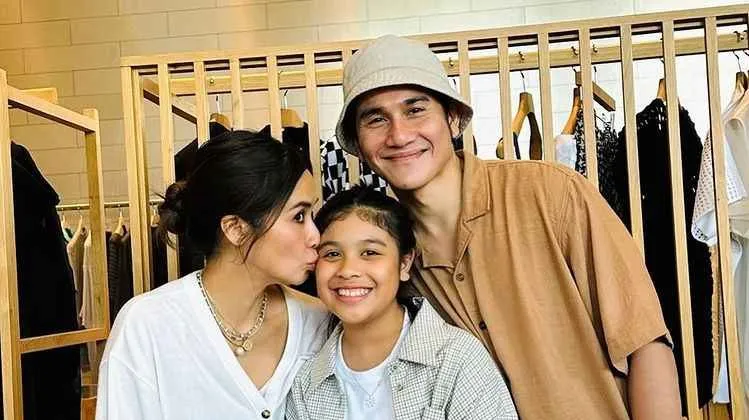 Vino G Bastian Keluhkan PR Matematika Anak Berbahasa Inggris