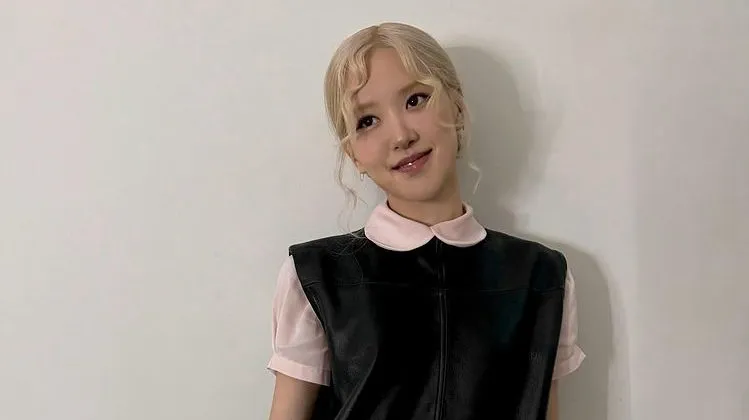 Intip Outfit Mewah Rose BLACKPINK di Acara Fansign Eksklusif