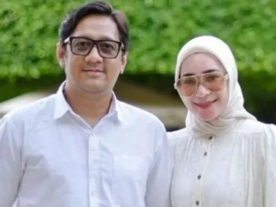 Andre Taulany melayangkan gugatan cerai. Foto : Instagram/erintaulany