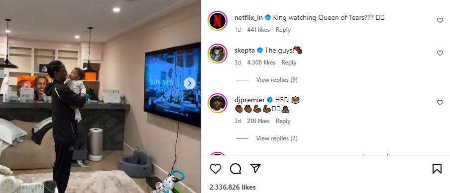 Suami Rihanna, A$AP Rocky terlihat menonton drama Korea 'Queen of Tears' sambil menggendong anak ke duanya yang sedang berulang tahun. (Foto: Instagram/asaprocky)