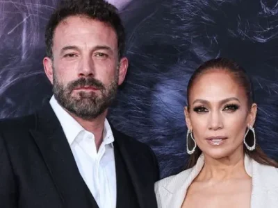 Di tengah isu perceraian, Jennifer Lopez (JLo) dikabarkan bertamu ke rumah Ben Afleck yang berada di Los Angeles, Minggu (11/8). (Foto: Xavier Collin/ Agensi Image Press/ Backgrid)