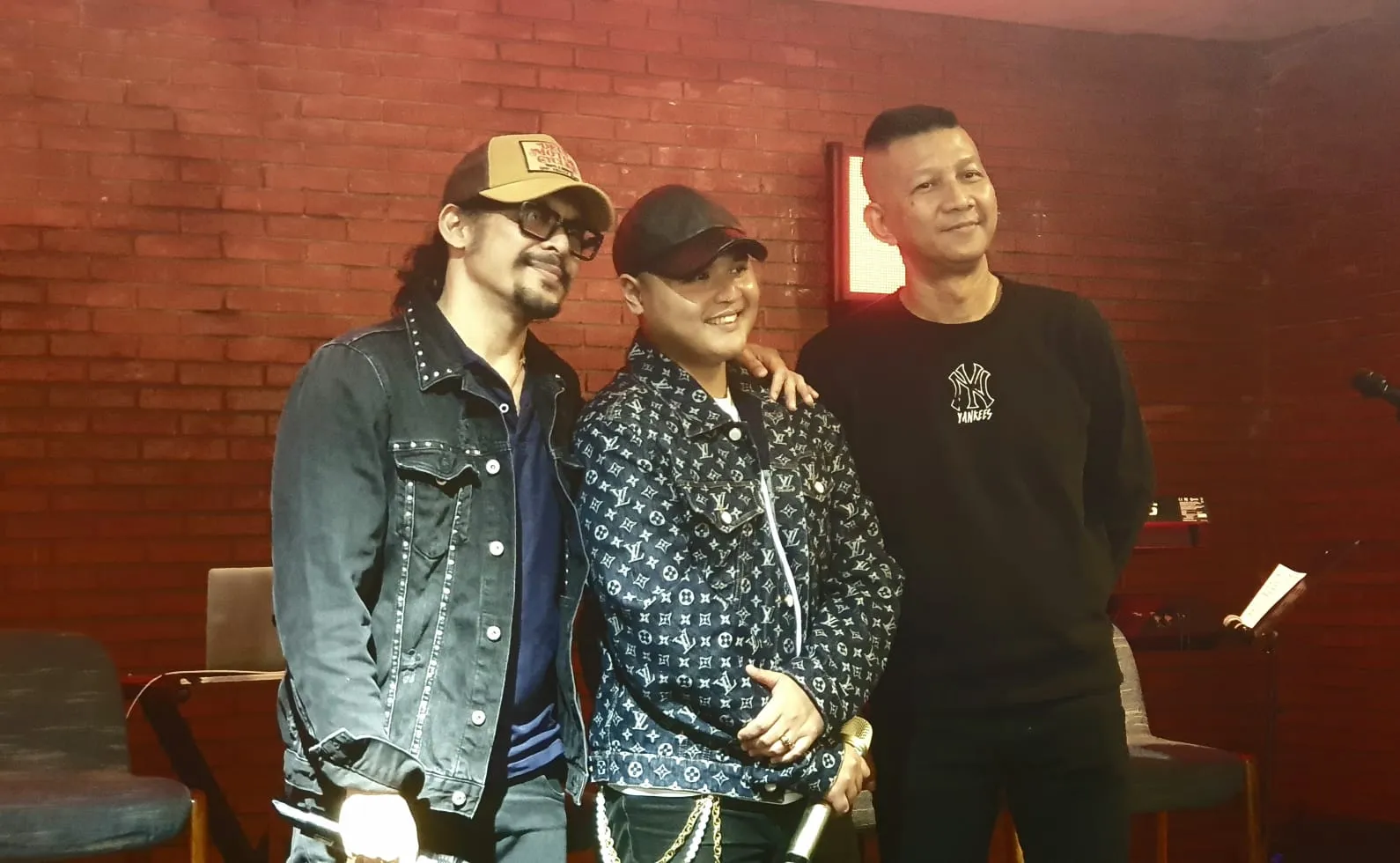 Lewat Mini Album ‘Save It’, Syiwa Duet Bareng Drummer Band Ungu