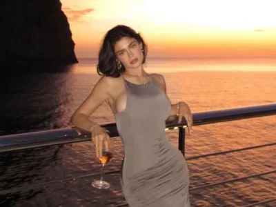 Kylie Jenner mengakui pernah mengalami depresi pasca melahirkan. Foto : Instagram/kyliejenner