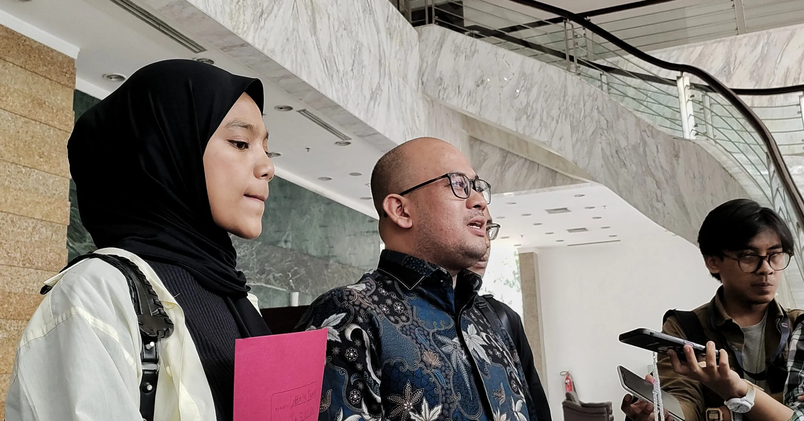 Hakim PN Surabaya Diperiksa KY Terkait Vonis Bebas Ronald Tannur, Keluarga Dini : Sedikit Lega