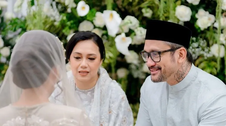 Haru, Tora Sudiro Tak Kuasa Tahan Tangis Jelang Pernikahan Anak
