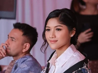 Bau ketiak Erina Gudono menjadi pembahasan dan trending di X. Foto : Instagram/erinagudono
