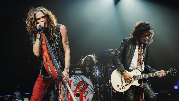 Vokalis Cedera Vokal, Aerosmith Pensiun Tur Konser
