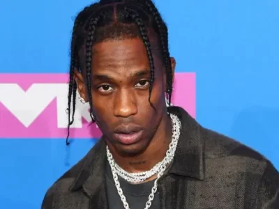 Travis Scott ditangkap oleh kepolisian Paris setelah berkelahi dengan pengawalnya di sebuah hotel bintang 5, Jumat (9/8). (Foto: Nicholas Hunt/ Getty Images)