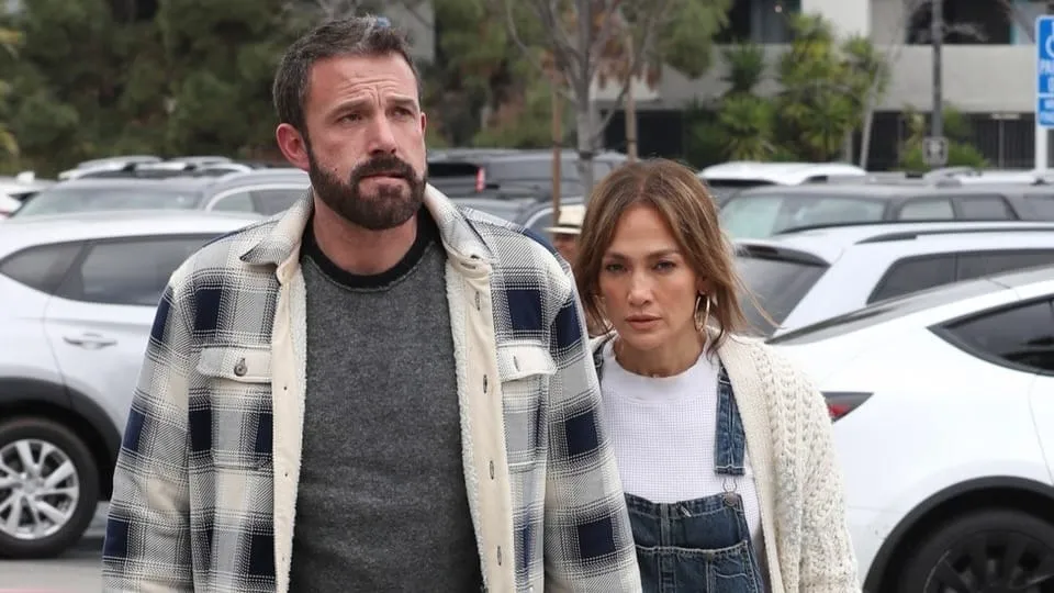 JLo dan Ben Affleck Dikabarkan Sudah Siapkan Dokumen Cerai