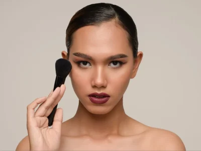 Ilustrasi tips mencegah makeup luntur. Foto: Dok. Freepik