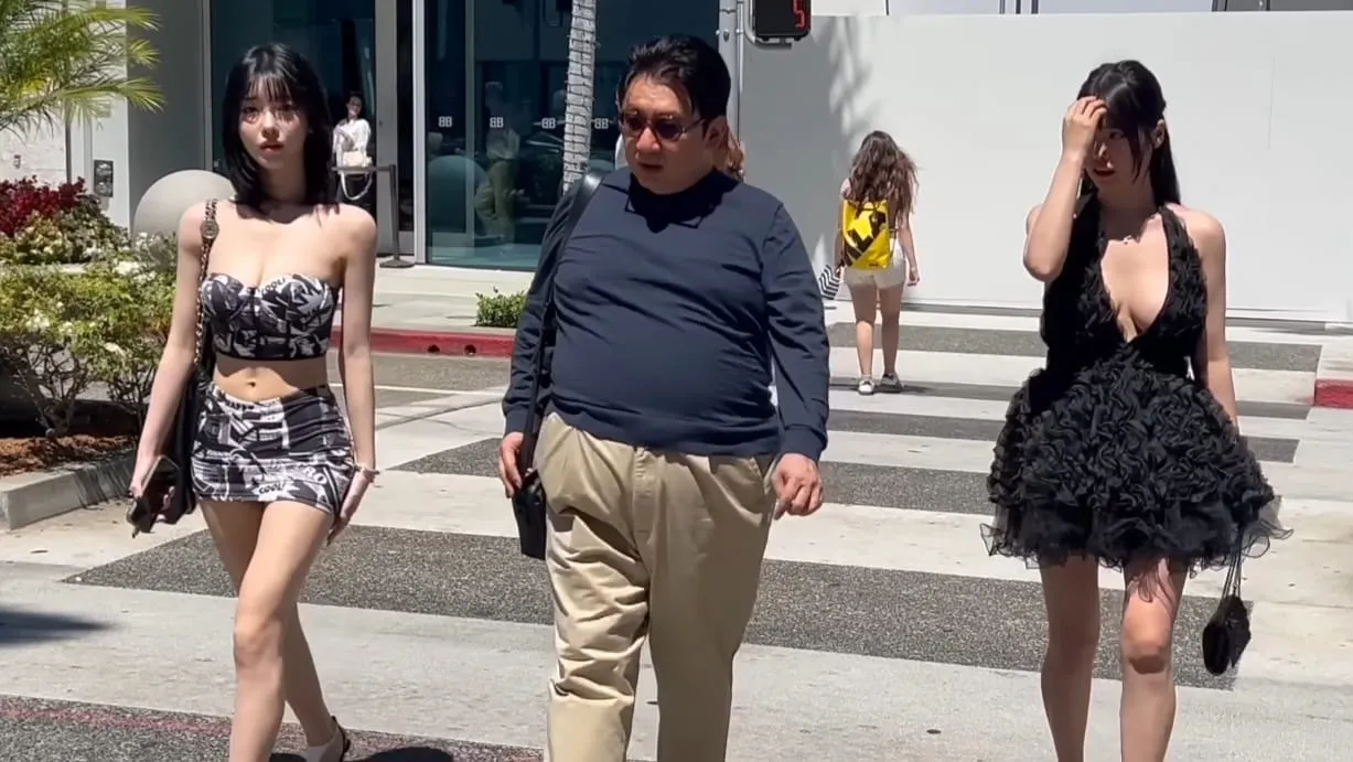 Bang Si Hyuk Jalan Bareng Dua BJ, Ngaku Tak Sengaja Kenal