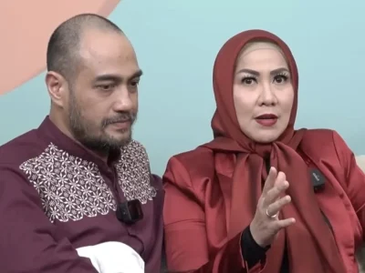 Venna Melinda dan Ferry Irawan ternyata belum sah cerai. Foto: Dok. YouTube Cerita Untungs