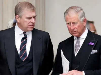 Raja Charles III dan adiknya, Pangeran Andrew. Foto: Dok. Getty via NY Post