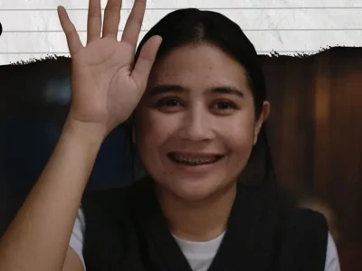 Prilly Latuconsina perankan karakter Tari di film 'Bolehkah Sekali Saja Ku Menangis'. Foto: Dok. Instagram @prillylatuconsina96