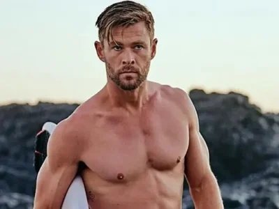 Pulang dari Fiji, Chris Hemsworth tampil penuh gaya dan berotot (Foto: Marca)