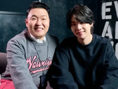 Solidaritas PSY untuk SUGA di Summer Swag 2024 (Foto: YouTube/officialpsy)