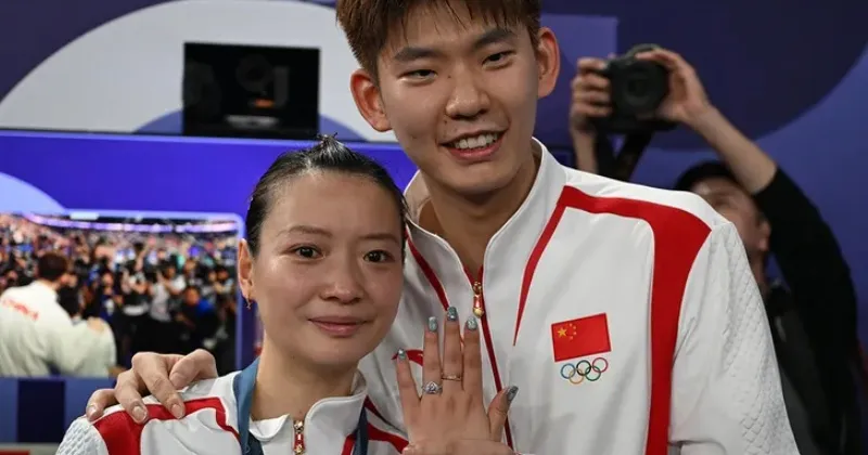 Romantis, Huang Yaqiong Dilamar Kekasih Usai Raih Medali Emas
