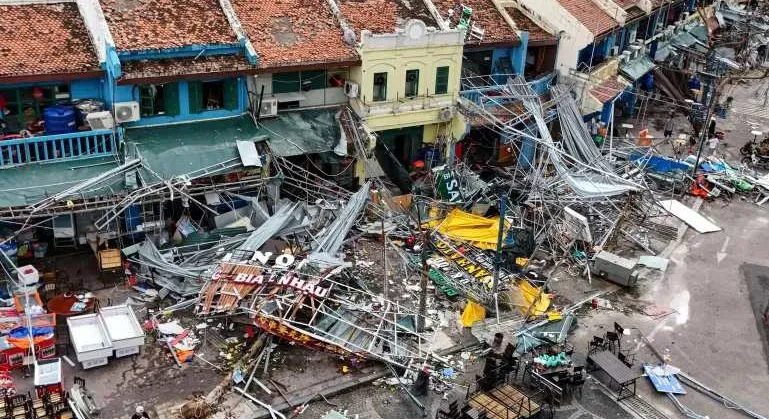 Topan Yagi Hantam Vietnam Utara, 64 Orang Tewas