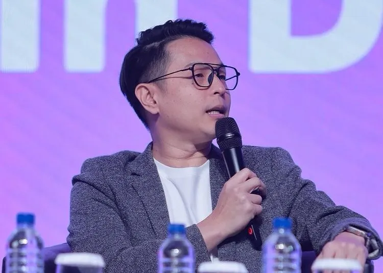 Ernest Prakasa Jalani Operasi Kecil Akibat Infeksi HPV