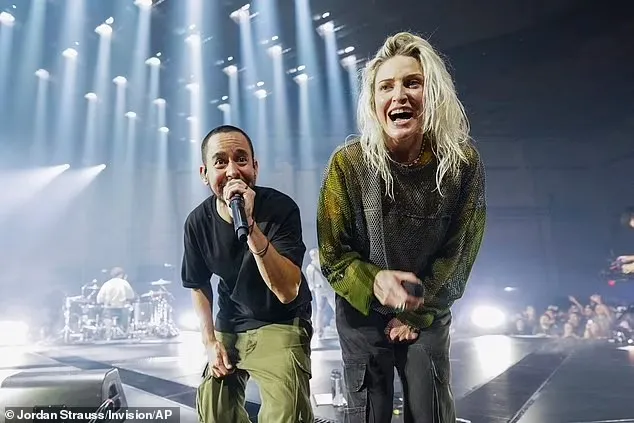 Vokalis Baru Linkin Park Dituduh Dukung Terpidana Pemerkosaan