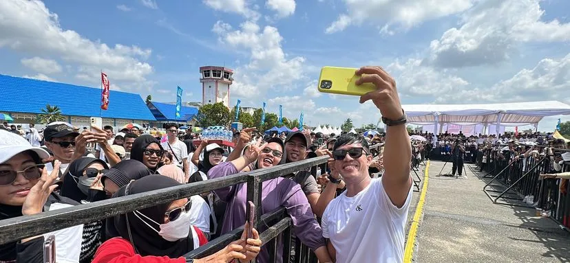 Meski Belum Pulih Pasca Kecelakaan, Ruri Repvblik Kembali Manggung