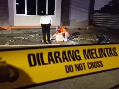 Lokasi mahasiswa Universitas Perjuangan (Unper) Tasikmalaya yang tertimpa material plesteran beton gedung. (Foto: Dok. DetikJabar/Faizal Amiruddin)