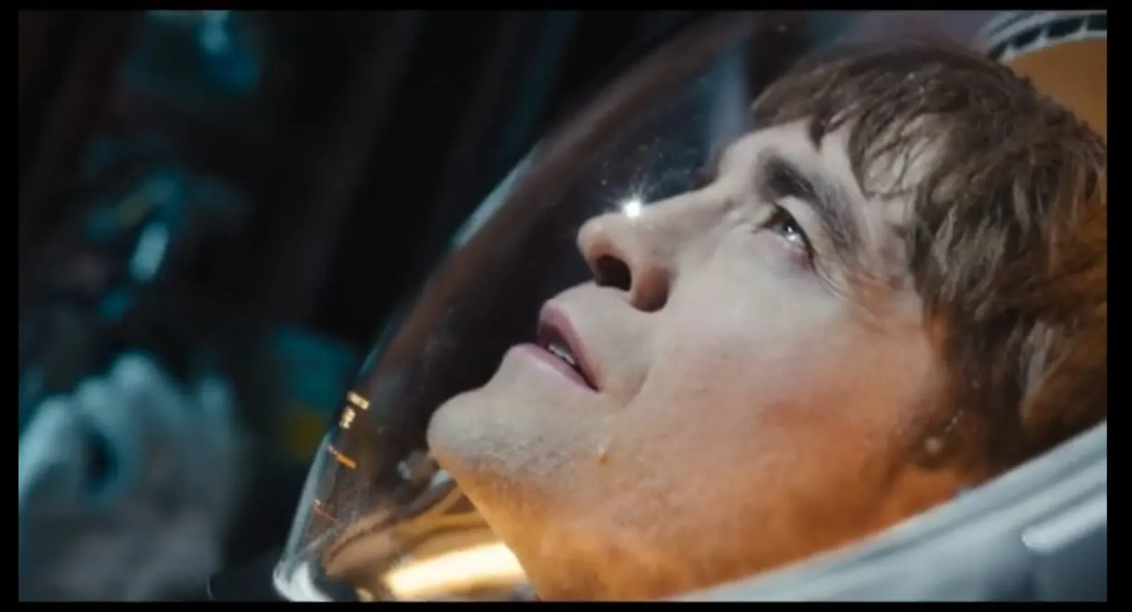 Robert Pattinson Bintangi ‘Mickey 17’, Film Terbaru Sutradara ‘Parasite’