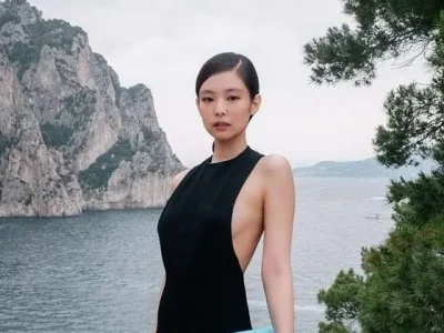 Jennie BLACKPINK akan menempuh jalur hukum terhadap oknum yang mengaku sebagai ayah kandung. Foto : Instagram/jennierubyjane