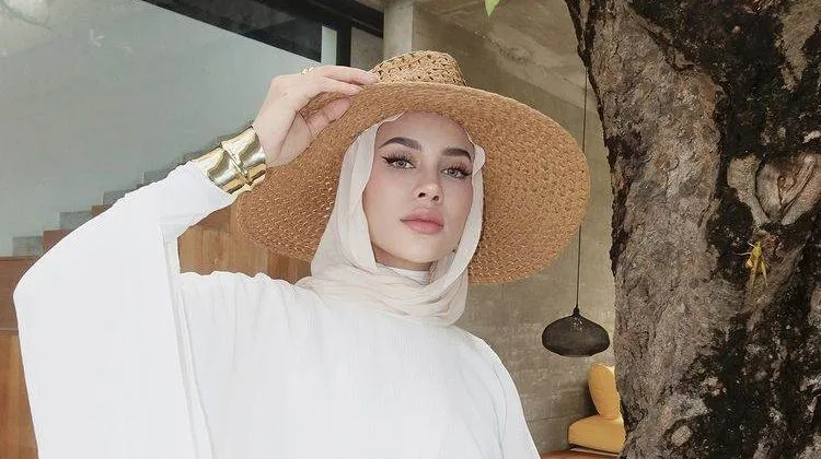 Bikin Konten ‘Rezeki Lancar Anak Disiksa’, Aghnia Punjabi Dihujat
