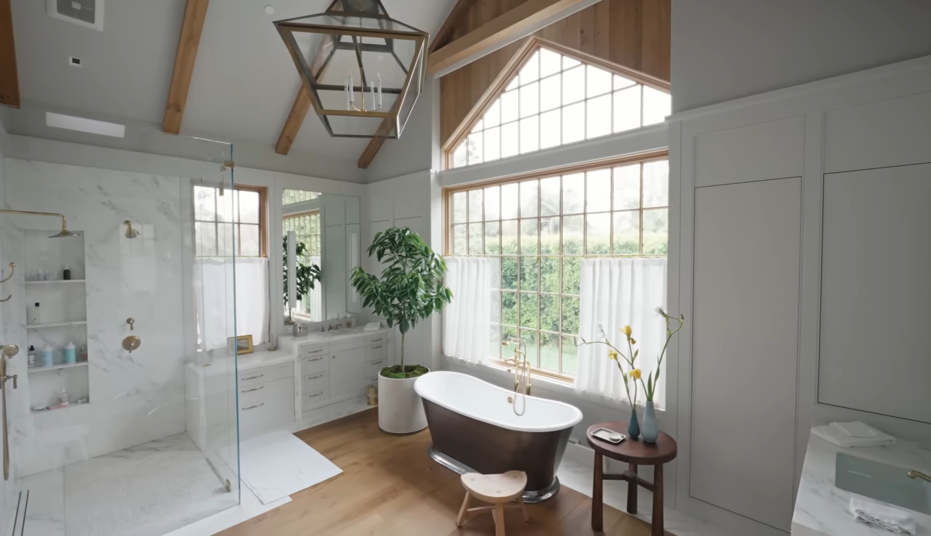 Kamar mandi. Foto: Dok. YouTube Archdigest