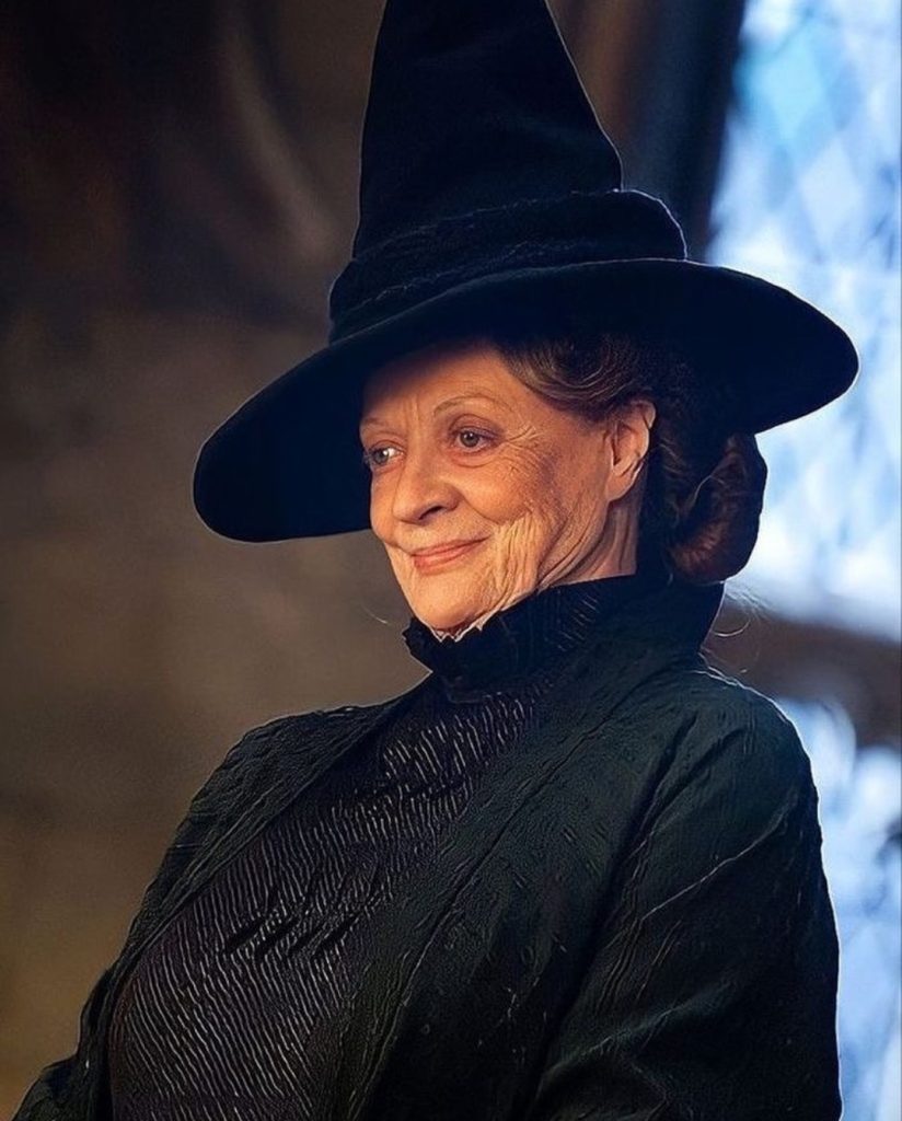 Maggie ketika berperan sebagai Prof. McGonagall (Foto: Instagram/maggiesmithdaily)