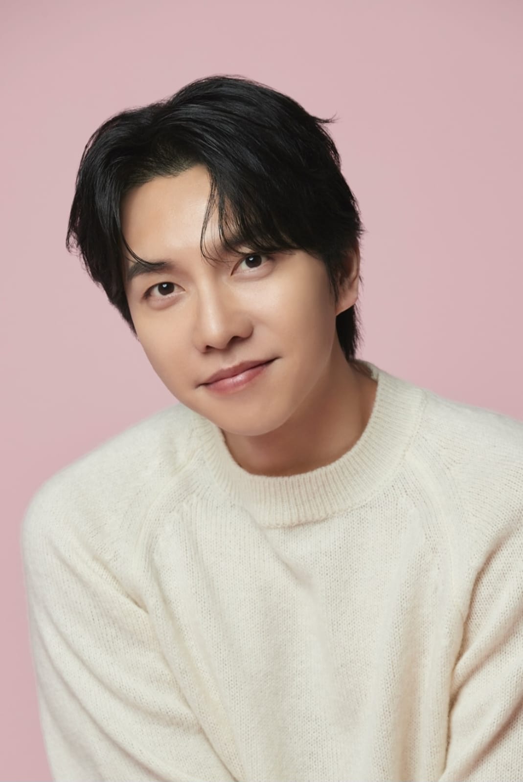 Lee Seung Gi. Foto: Dok. Instagram @bpm_ent_official