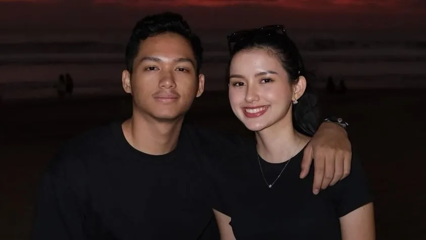 Pergi Meninggalkan Azriel, Sarah Menzel Siap Menjalani LDR