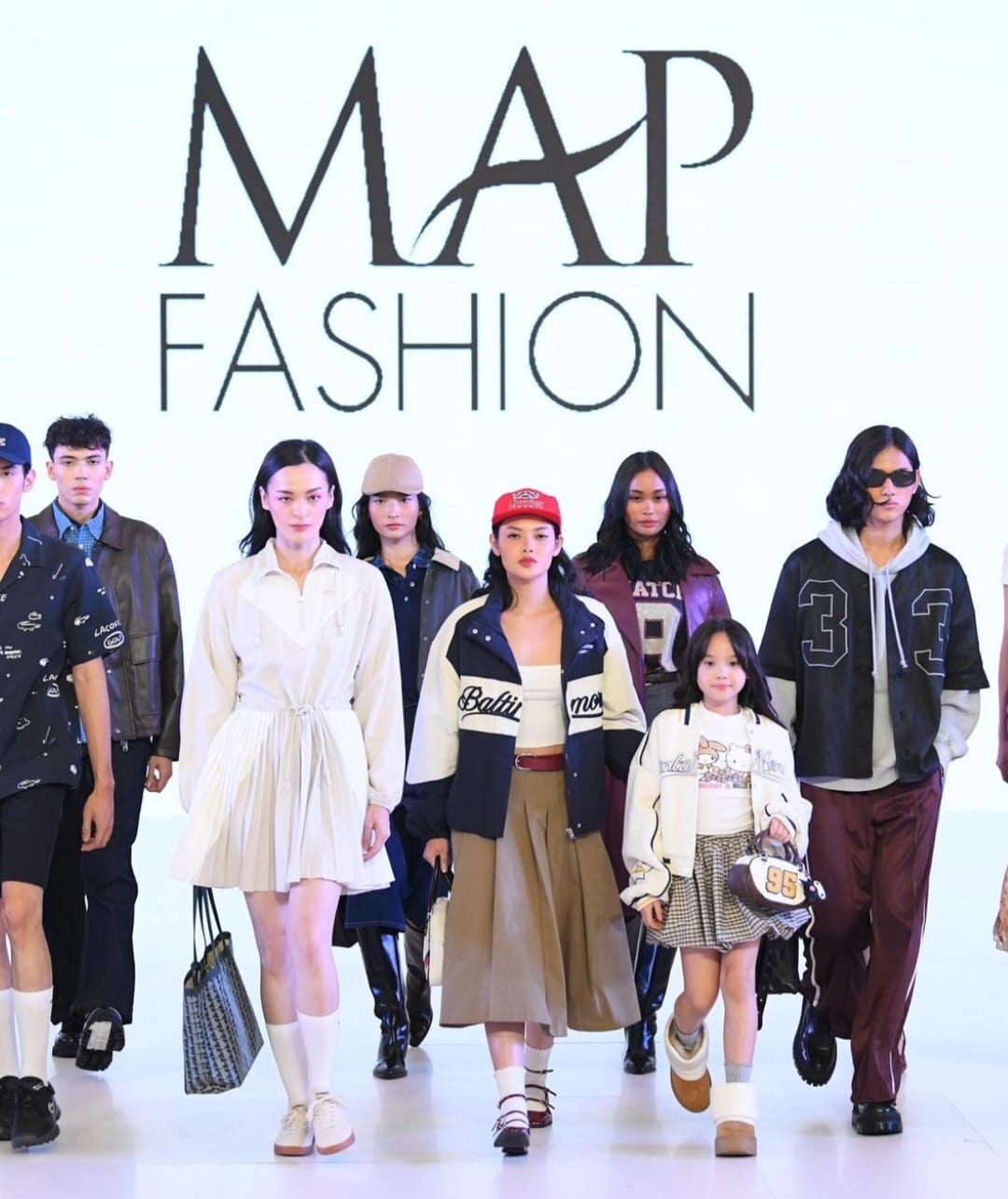 Gempi bersanding dengan model lain. Foto: Dok. Instagram @gadiiing