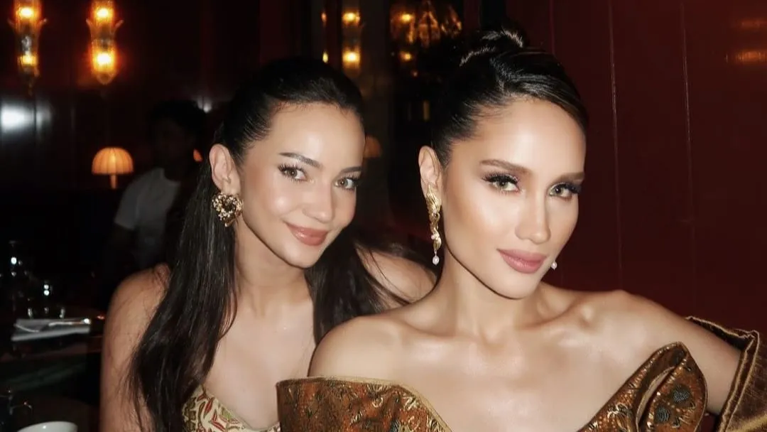 Adu Gaya Cinta Laura dan Enzy Storia di Paris Fashion Week 2024