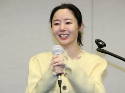Min Hee Jin bakal buat dokumenter tentang konflik dengan HYBE. Foto: Dok. News1
