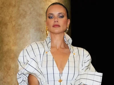 Adriana Lima di Paris Fashion Week 2024 (Foto: Instagram/elitemodelworld)