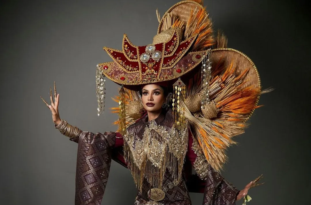 Dihujat Netizen Indonesia, Malaysia Klaim Budaya Minang di Miss Cosmo 2024