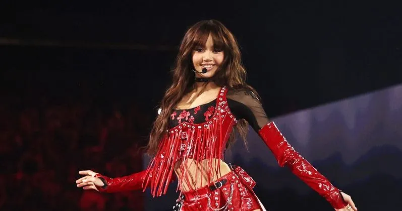 Lisa BLACKPINK Meriahkan MTV Video Music Awards 2024