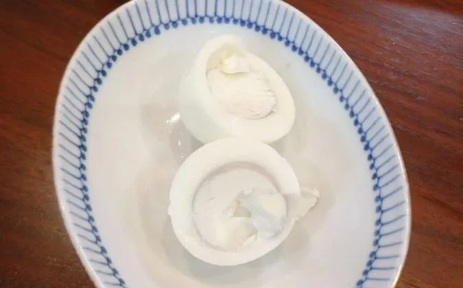Kuning Telur Berwarna Putih di Jepang, Aman Dikonsumsi?