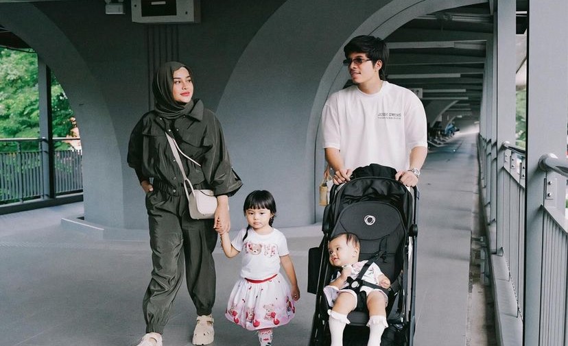 Potret langsing Aurel Hermansyah saat liburan di Thailand. Foto : Instagram/aurelie.hermansyah