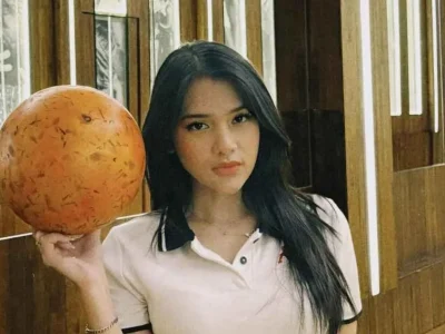 Devina Karamoy punya cita-cita masa kecil menjadi guru TK. Foto : Instagram/davinaakaramoy