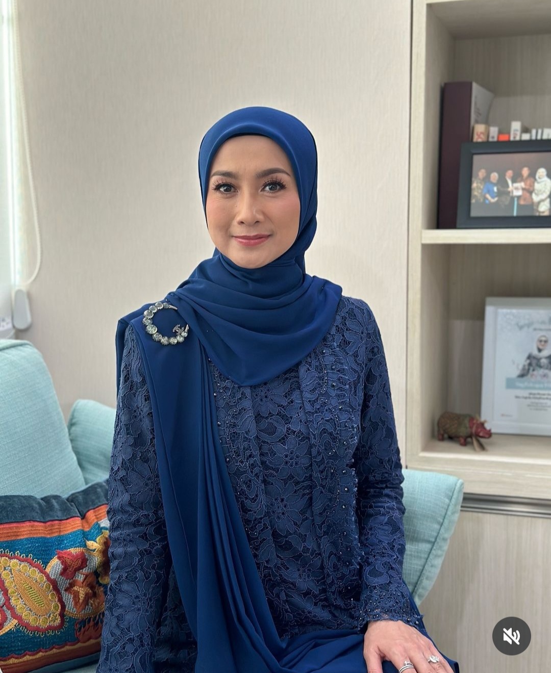 Desy Ratnasari. Foto: Dok. Instagram @desyratnasariterdepan